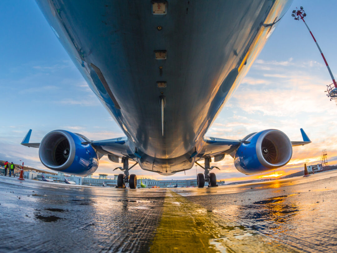 airplane engines 