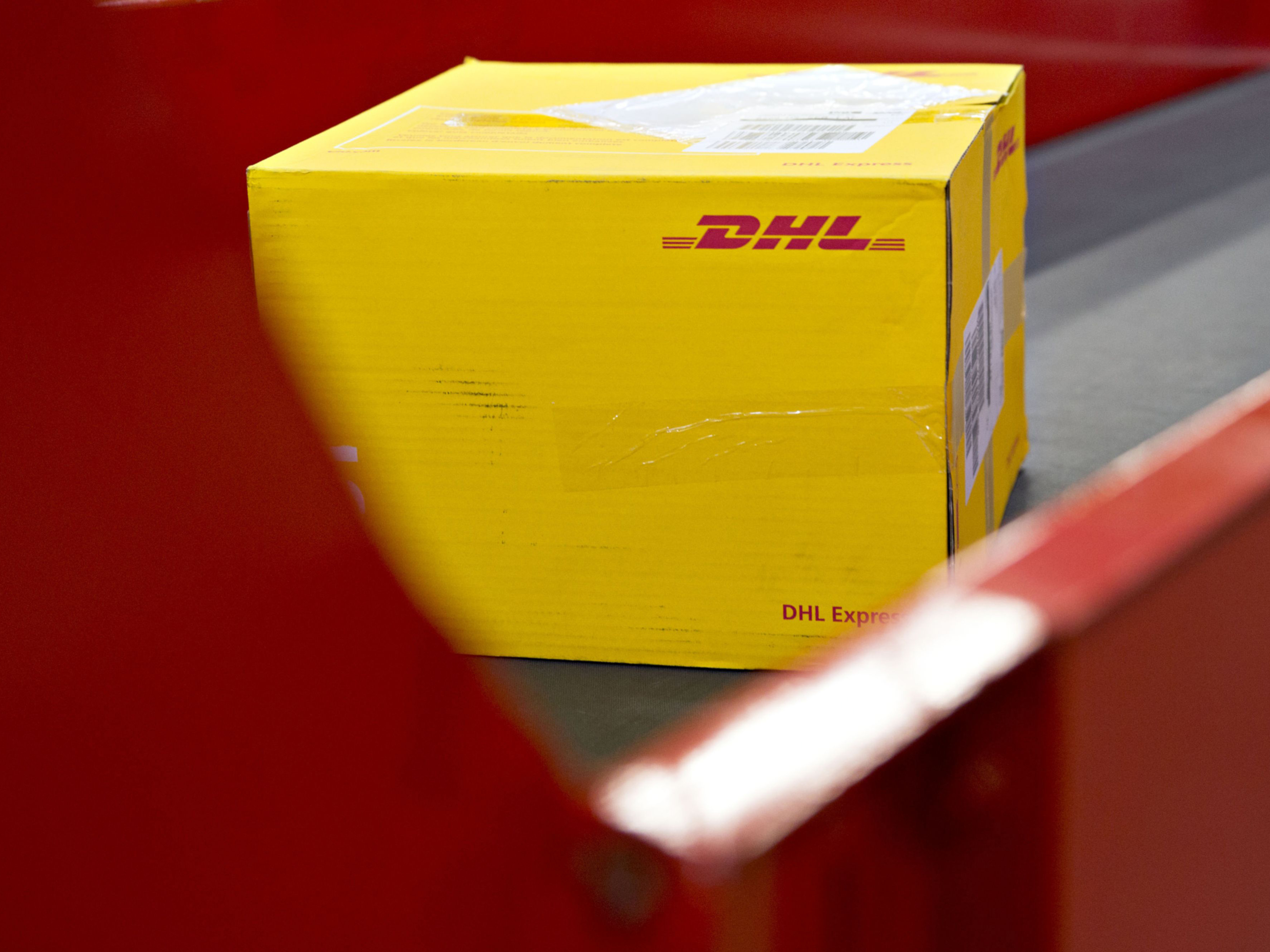 DHL