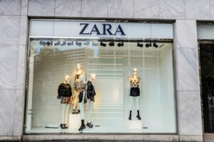 ZARA RETAIL CLOTHING SHOPFRONT iStock-J2R-805643138.jpg