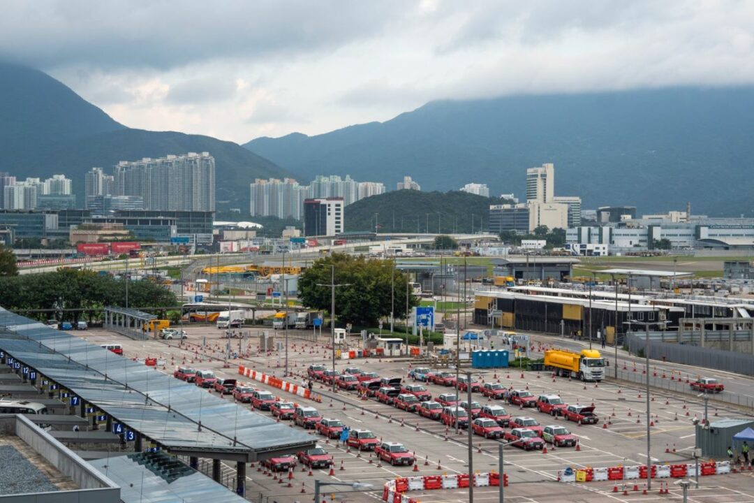 PORT OF HONG KONG BLOOMBERG.jpg