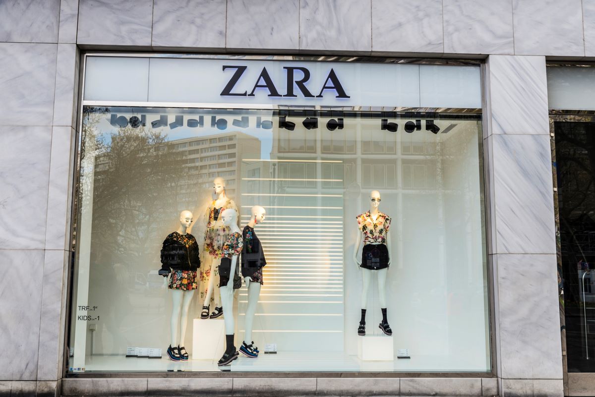 Zara clothing store top online