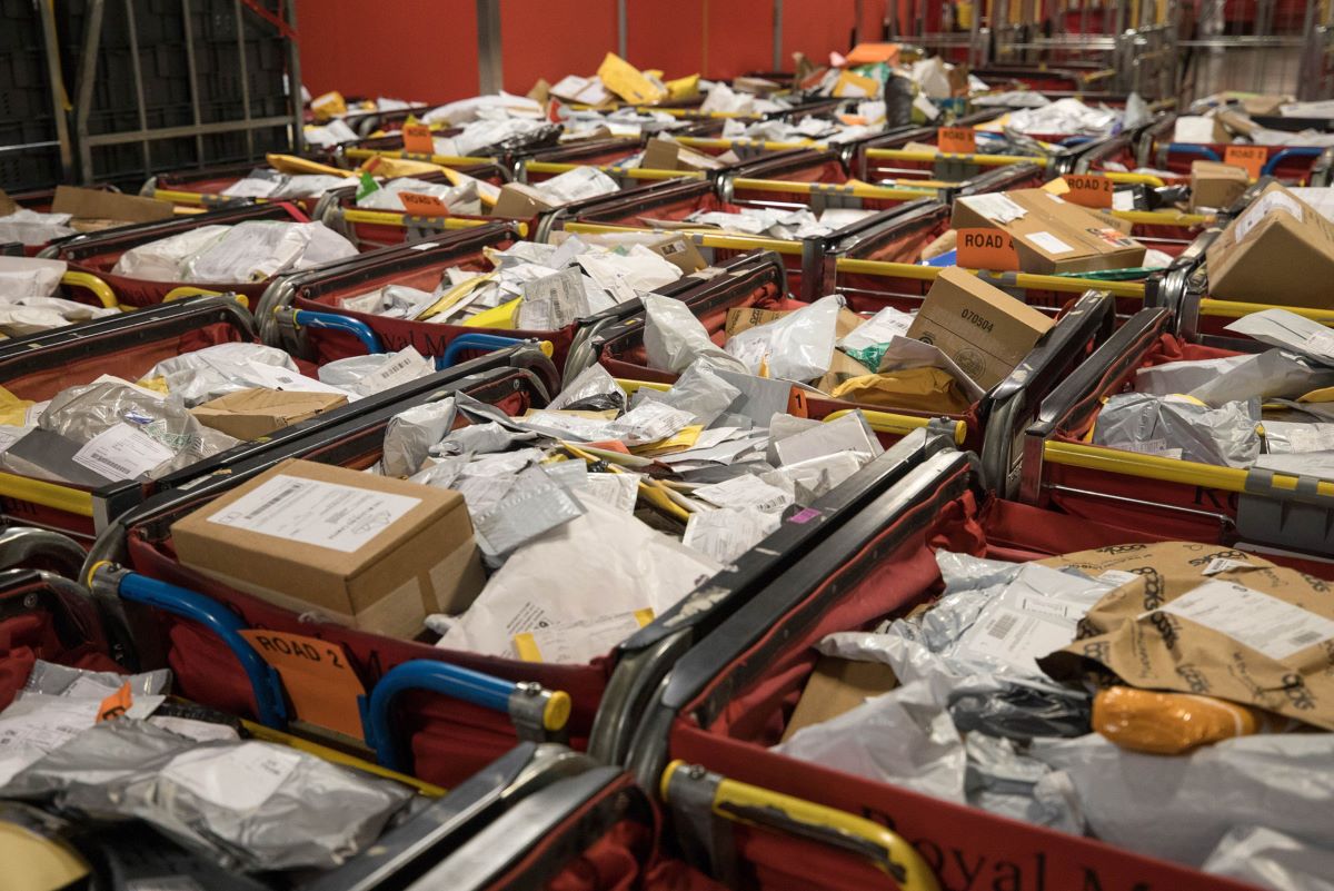 Royal Mail Fined By U K Regulator For Missing Delivery Targets   ROYAL MAIL SORTING FACILITY UK MAIL ROYAL MAIL 