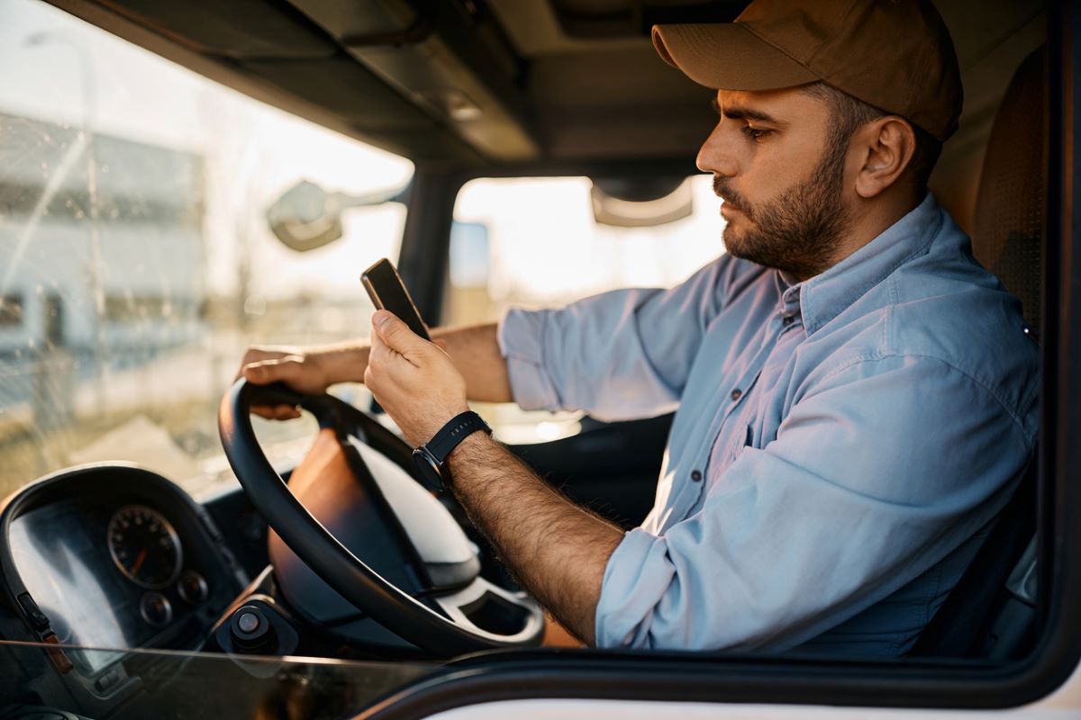 Distracted driving truck istock drazen zigic 1396633198