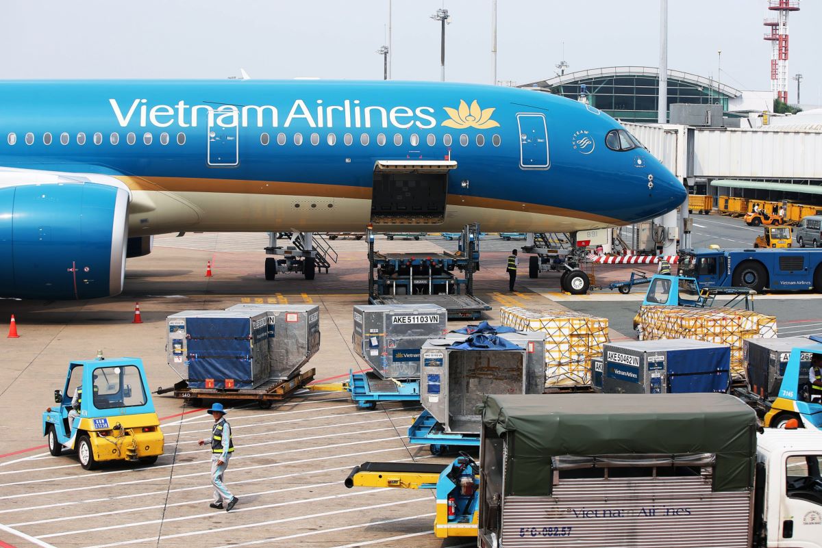 Vietnam air bloomberg