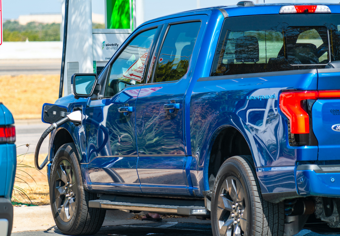 Ford Cutting Back F-150 Lighting Production Due To Lower EV Demand ...