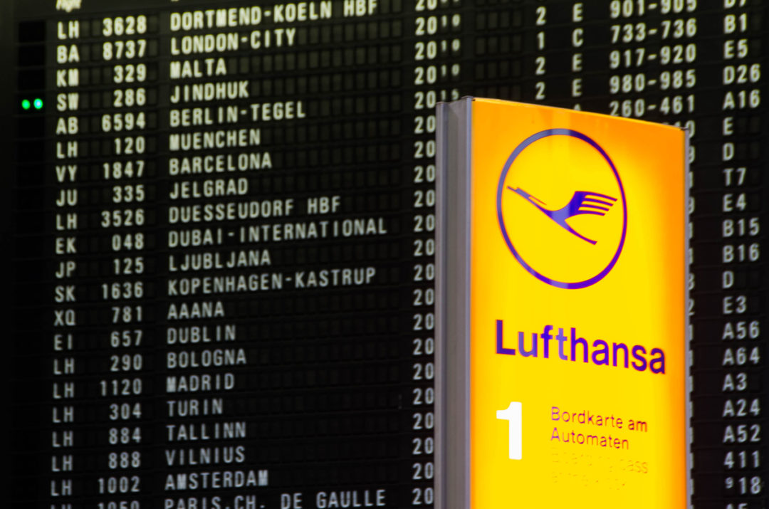 Lufthansa to Cut Costs After 908M in First Quarter Losses